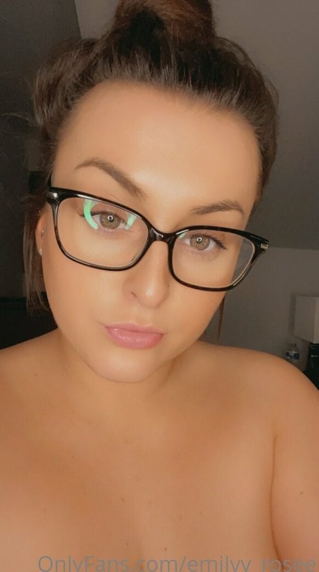 Emilyyrosee