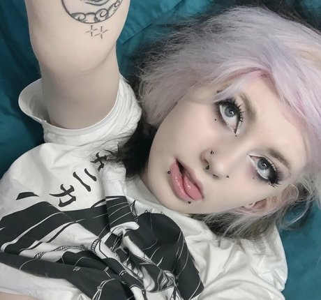 Foto di nudo di fuga di OnlyFans di Derpydanii