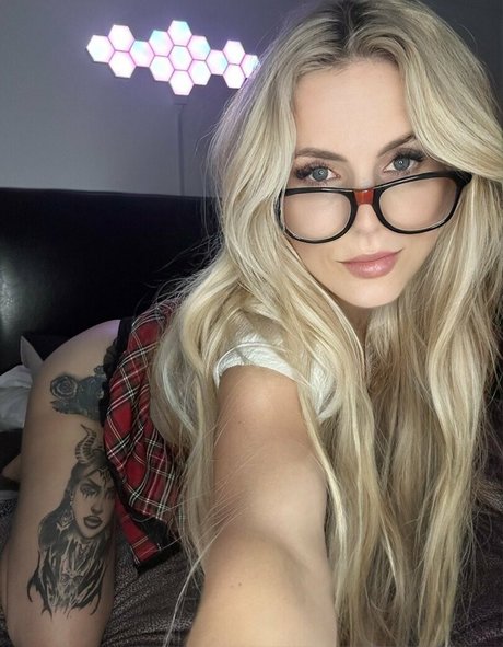 Foto di nudo di fuga di OnlyFans di Theleaway