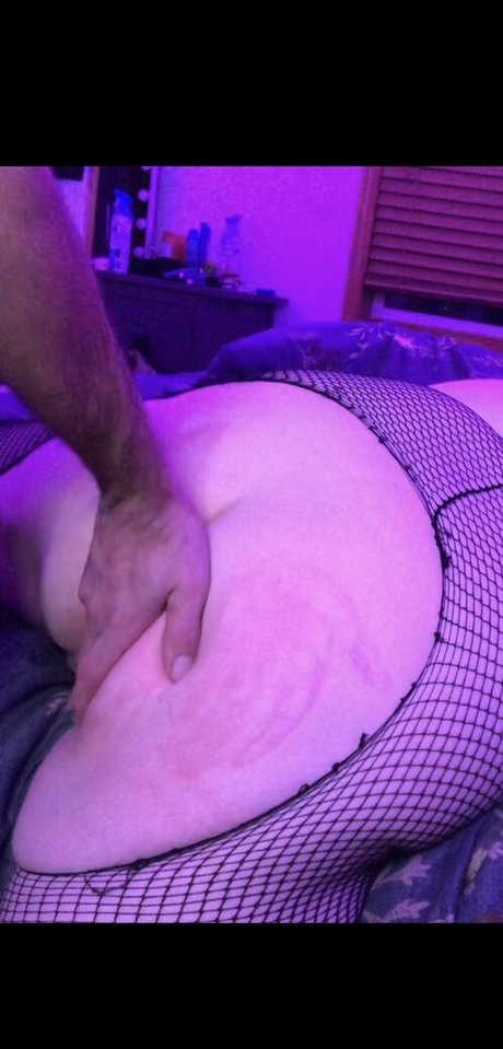 Foto di nudo di fuga di OnlyFans di Violetxvixxen