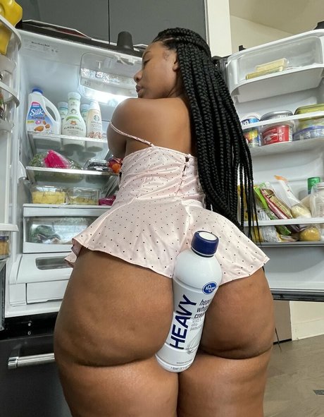 Foto di nudo di fuga di OnlyFans di Katanah Tease