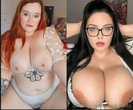 Foto di nudo di fuga di OnlyFans di Anoukbusty