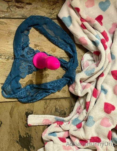 Foto di nudo di fuga di OnlyFans di Adrianahunnydrip
