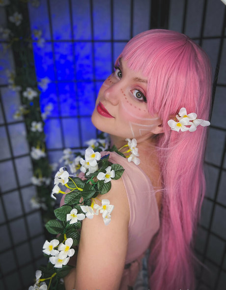 Foto di nudo di fuga di OnlyFans di Uwugirlaraara