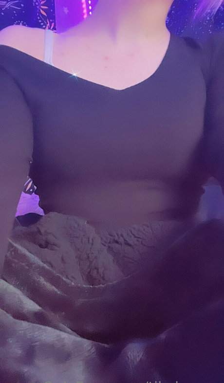 Foto di nudo di fuga di OnlyFans di Tikalovexo