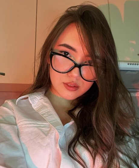 Foto di nudo di fuga di OnlyFans di Daddudaa