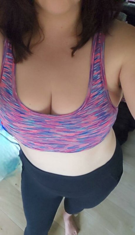 Foto di nudo di fuga di OnlyFans di Funmumelf87