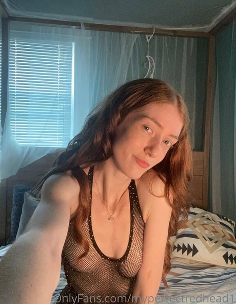 Foto di nudo di fuga di OnlyFans di Myperfectredhead1