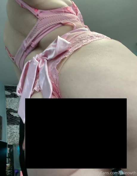 Foto di nudo di fuga di OnlyFans di Brieowth