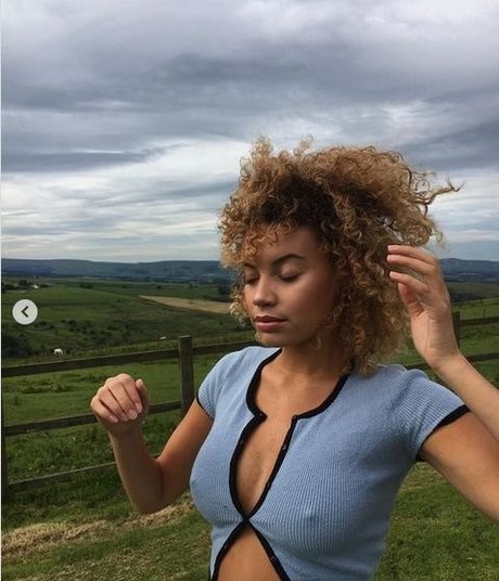 Laraneverlaura