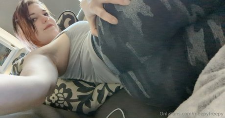 Foto di nudo di fuga di OnlyFans di Meepyfreepy