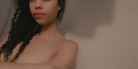 Foto di nudo di fuga di OnlyFans di Minniexxxfree