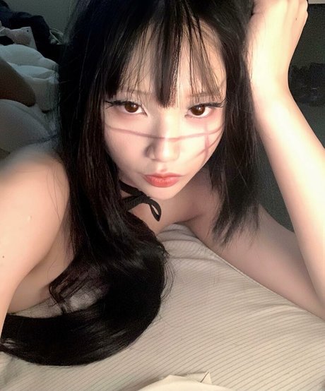 Foto di nudo di fuga di OnlyFans di Xji3lan