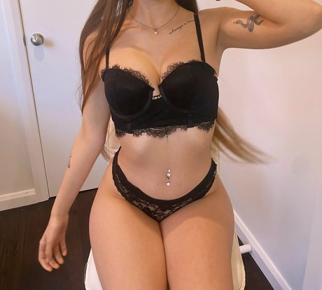Foto di nudo di fuga di OnlyFans di Katiejanee