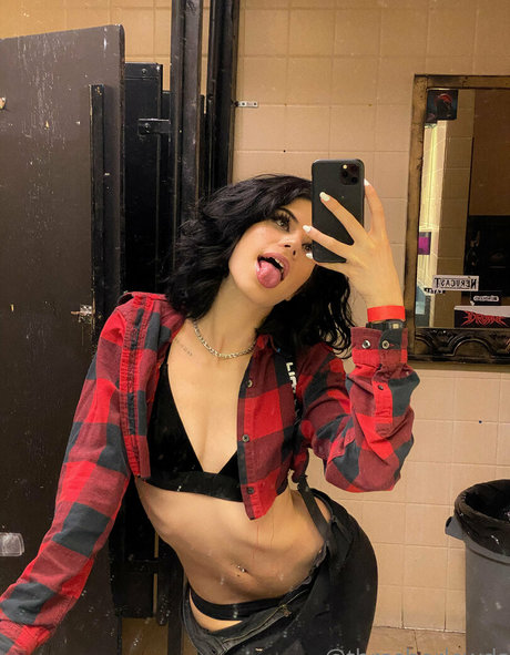 Thrasherlewds