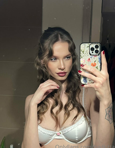 Foto di nudo di fuga di OnlyFans di Oliviassweetride