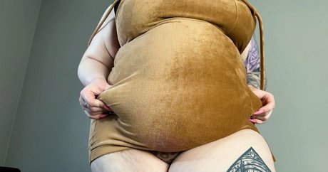 Mommyglutton
