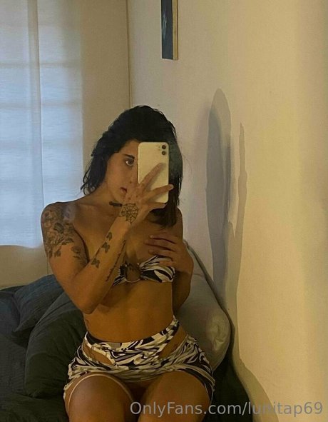 Foto di nudo di fuga di OnlyFans di Lunitap69
