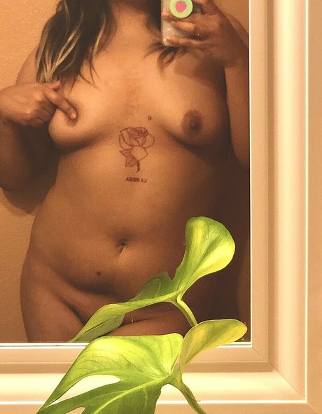 Foto di nudo di fuga di OnlyFans di Benadryldreams