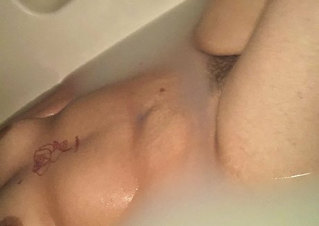 Foto di nudo di fuga di OnlyFans di Benadryldreams