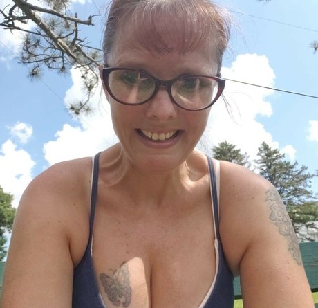 Foto di nudo di fuga di OnlyFans di Horneywifepremium