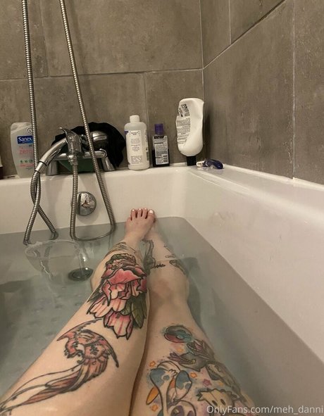 Foto di nudo di fuga di OnlyFans di Mehdanni