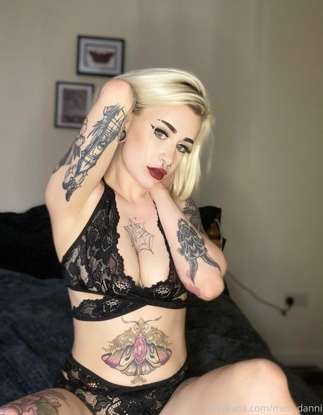 Foto di nudo di fuga di OnlyFans di Mehdanni