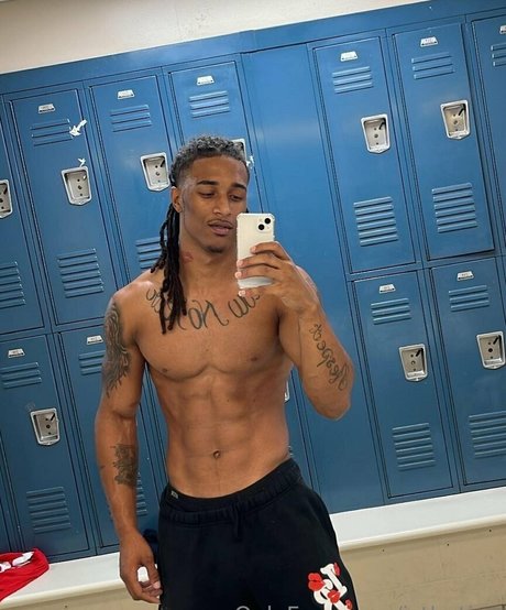 Foto di nudo di fuga di OnlyFans di Isthatjay