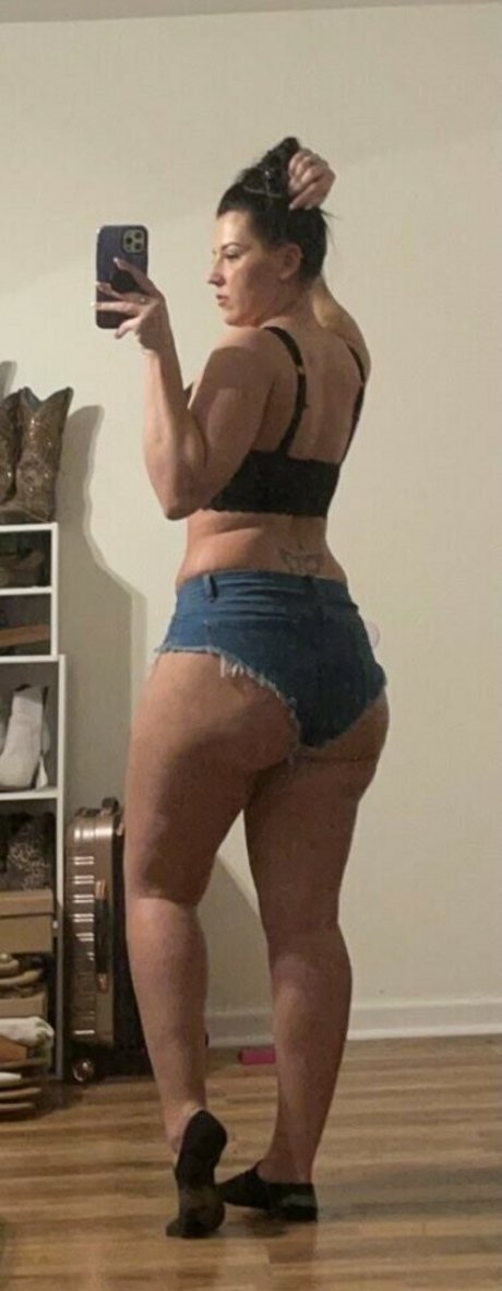 Hotwifebrookeblaze