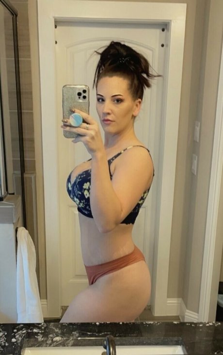 Hotwifebrookeblaze