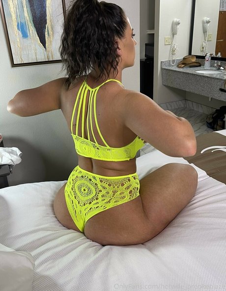 Hotwifebrookeblaze
