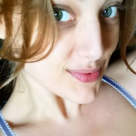 Lottii Rose