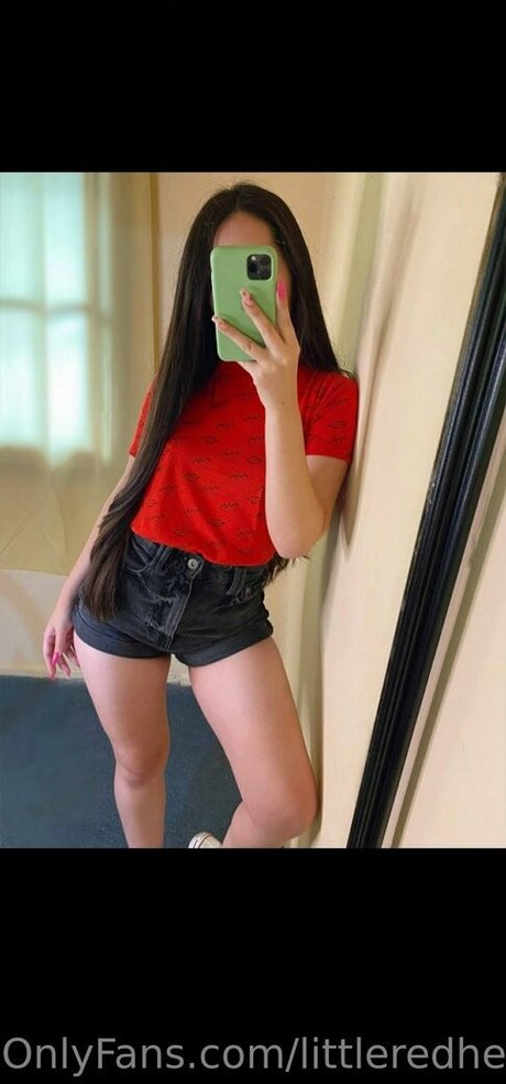Foto di nudo di fuga di OnlyFans di Littleredheadi