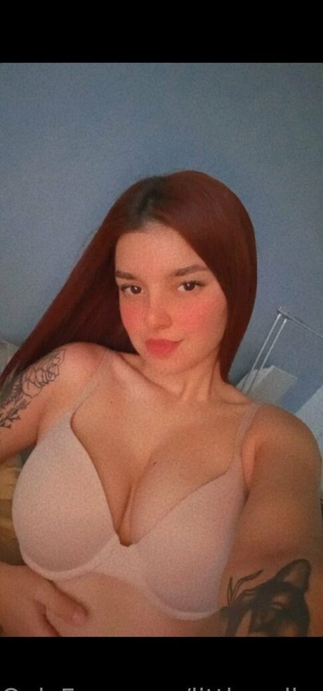 Foto di nudo di fuga di OnlyFans di Littleredheadi