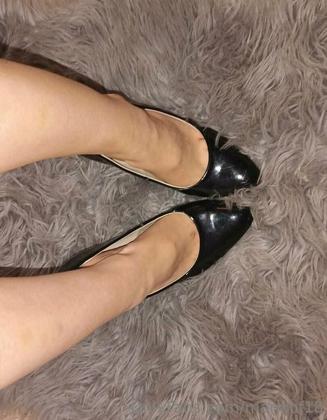 Foto di nudo di fuga di OnlyFans di Marikof18