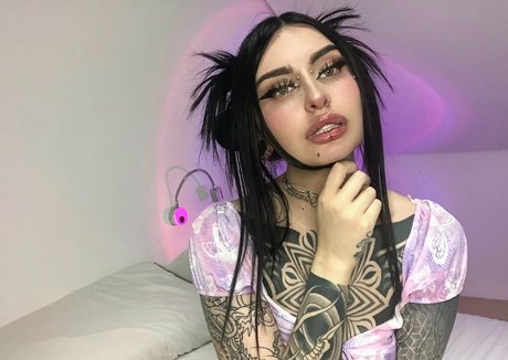 Foto di nudo di fuga di OnlyFans di Badkittymia