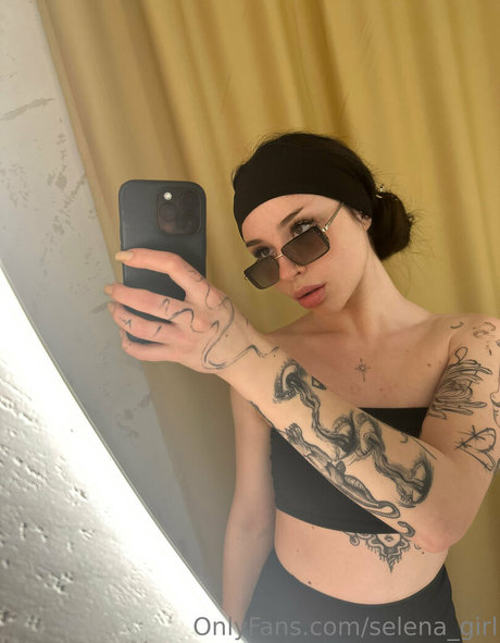 Foto di nudo di fuga di OnlyFans di Selenagirl
