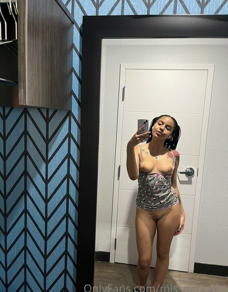 Foto di nudo di fuga di OnlyFans di Missperkytits