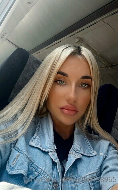 Foto di nudo di fuga di OnlyFans di Alicedollyua