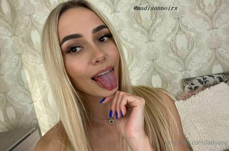 Foto di nudo di fuga di OnlyFans di Ladyaoy