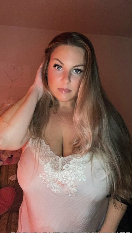 Foto di nudo di fuga di OnlyFans di Firstmilfmate