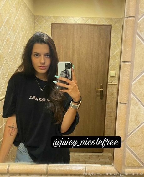 Foto di nudo di fuga di OnlyFans di Juicynicolefree