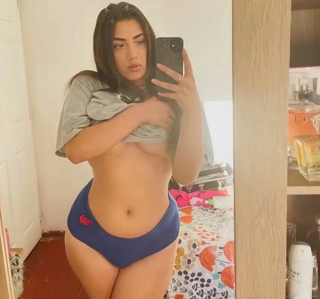 Foto di nudo di fuga di OnlyFans di Jade Reyes