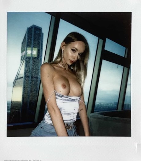 Lola Bunny