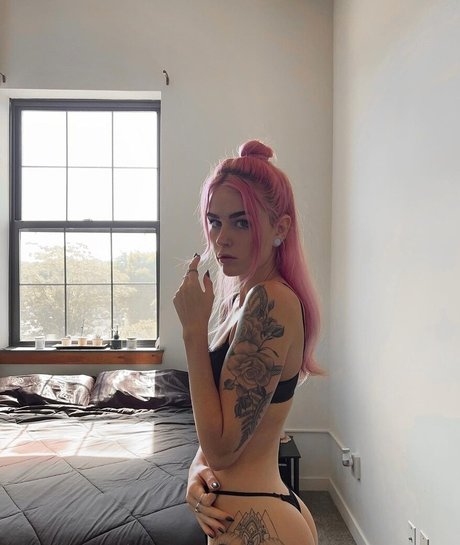 Foto di nudo di fuga di OnlyFans di Djnowayandmic