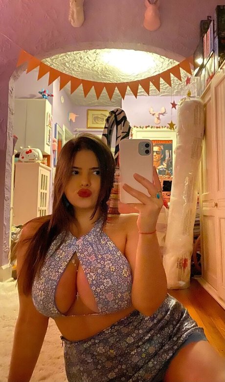 Vanessinator