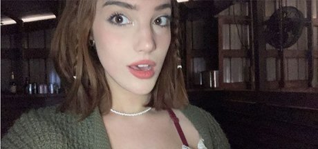 Foto di nudo di fuga di OnlyFans di Corrina Rhys