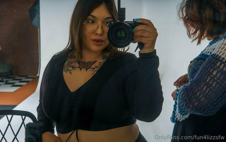 Foto di nudo di fuga di OnlyFans di Fun4lizzsfw