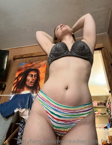 Foto di nudo di fuga di OnlyFans di Redheadsecretsfree