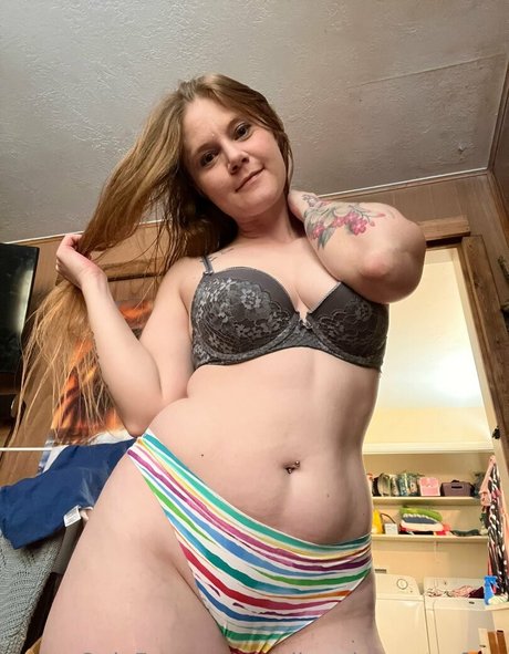 Foto di nudo di fuga di OnlyFans di Redheadsecretsfree